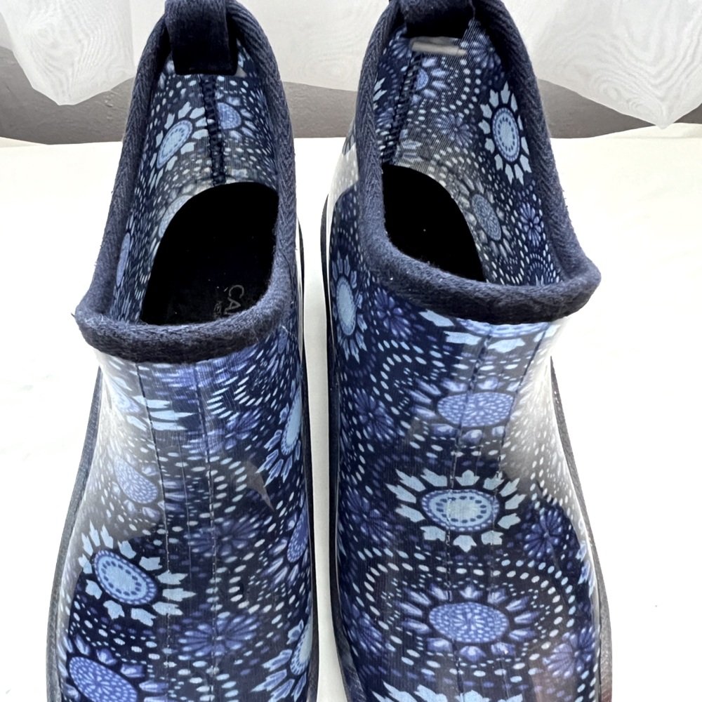 Blue Ankle Rain Boots Size 9